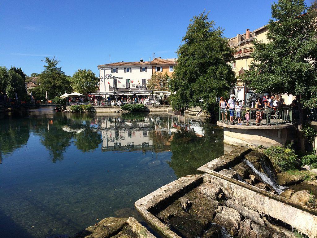 Studio De Charme Avec Sa Terrasse En Plein Coeur De Ville LʼIsle-sur-la-Sorgue Esterno foto